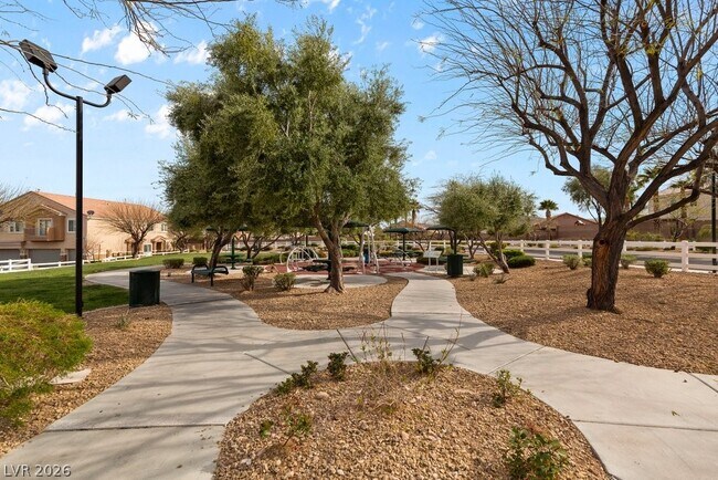 Building Photo - 9333 Leaping Deer Pl