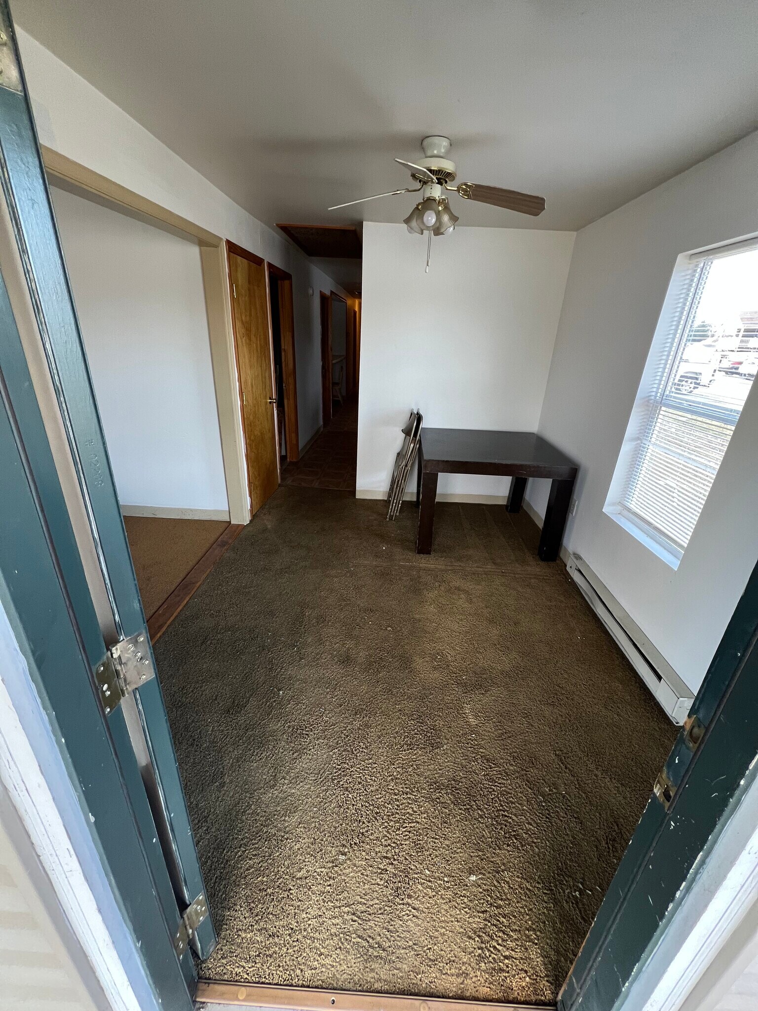 Living Room - 218 N Queen St