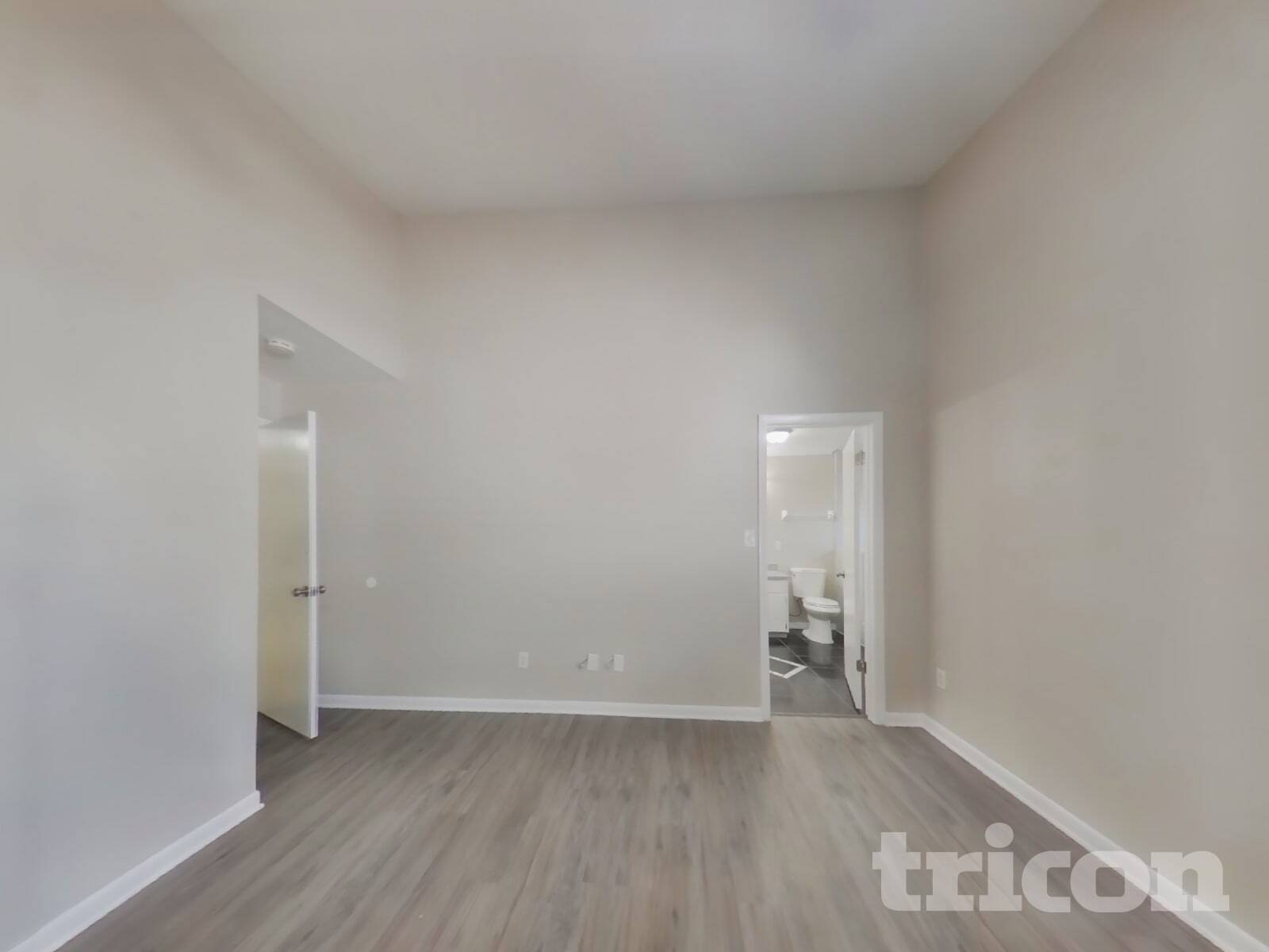 Building Photo - 4729 Suntree Blvd