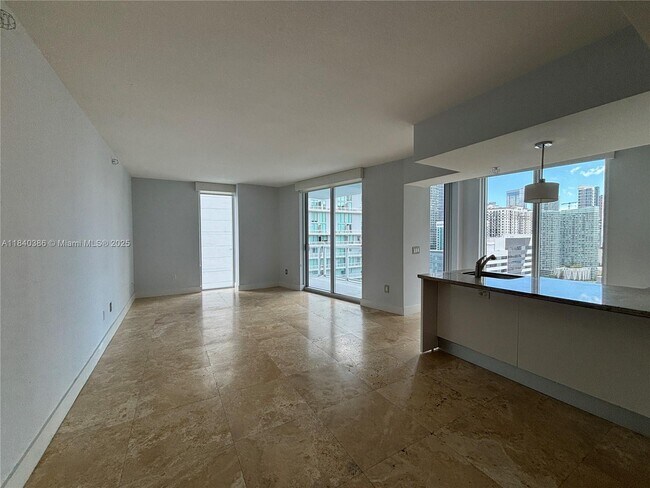 Primary Photo - 185 SW 7th St