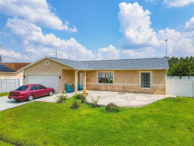 Building Photo - 853 Blanc Ct
