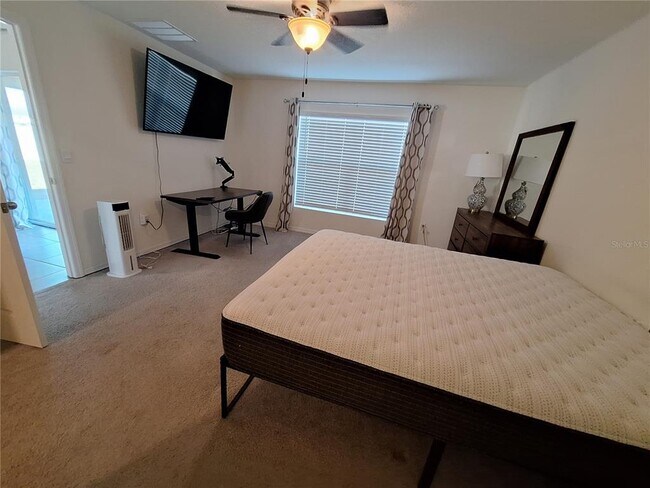 Building Photo - 511 Sunlit Coral St