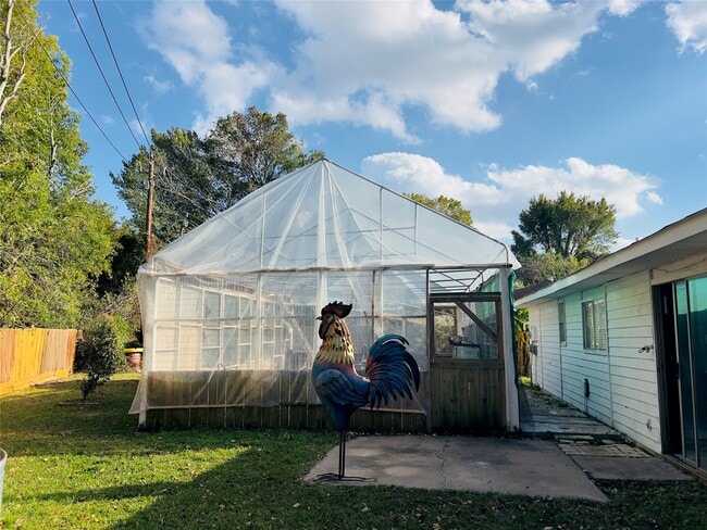 Building Photo - 17131 Hewing Dr