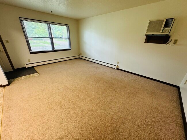 Building Photo - 429