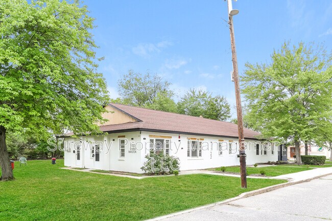 Building Photo - 1722 Overbrook Ave