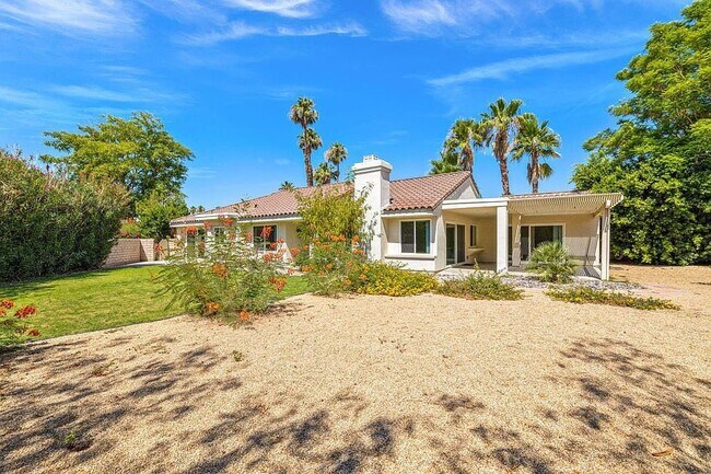 Building Photo - 43520 Via Magellan Dr