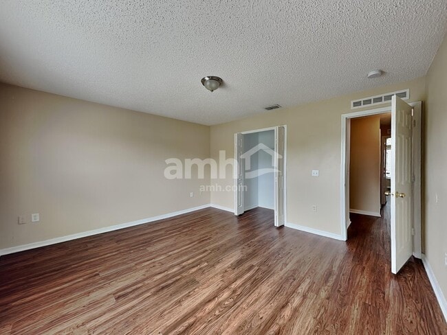 Building Photo - 11331 Ivy Flower Loop