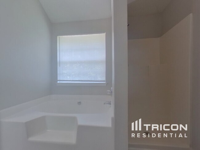 Building Photo - 2161 Eagles Nest Circle Decatur GA