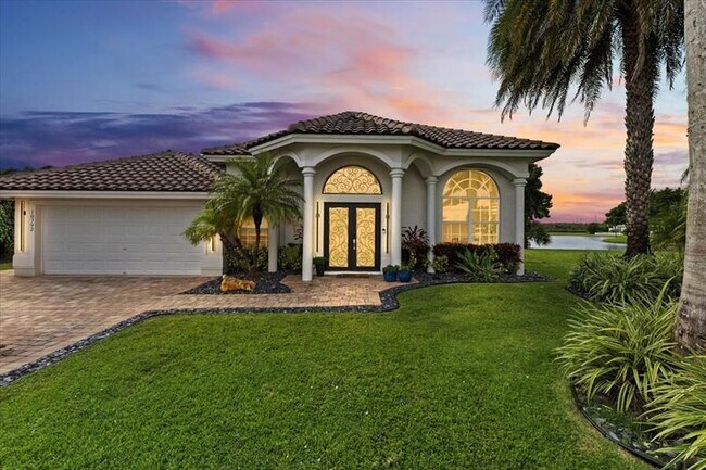 Building Photo - 10792 Queen Palm Ct