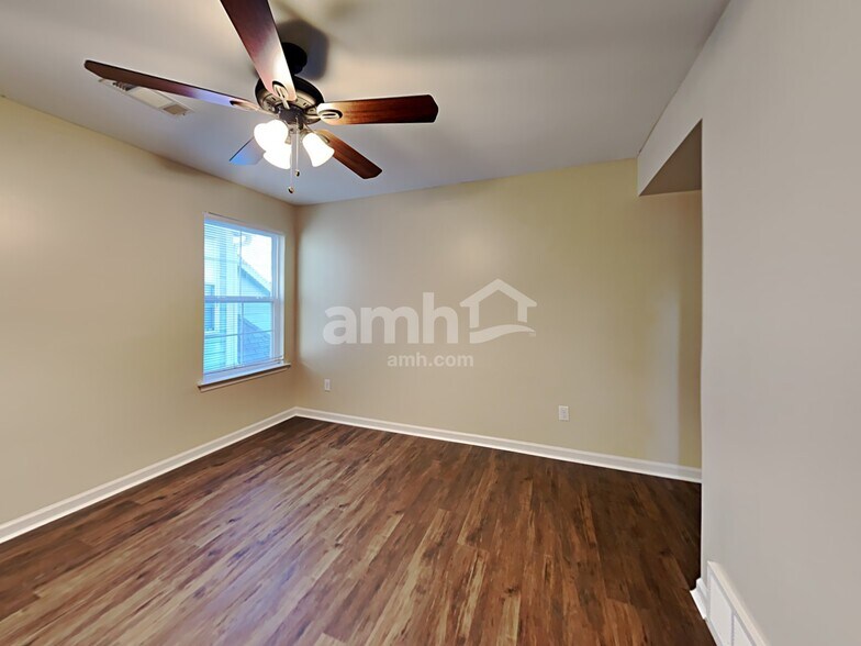 Building Photo - 1246 Carlton Ridge Dr