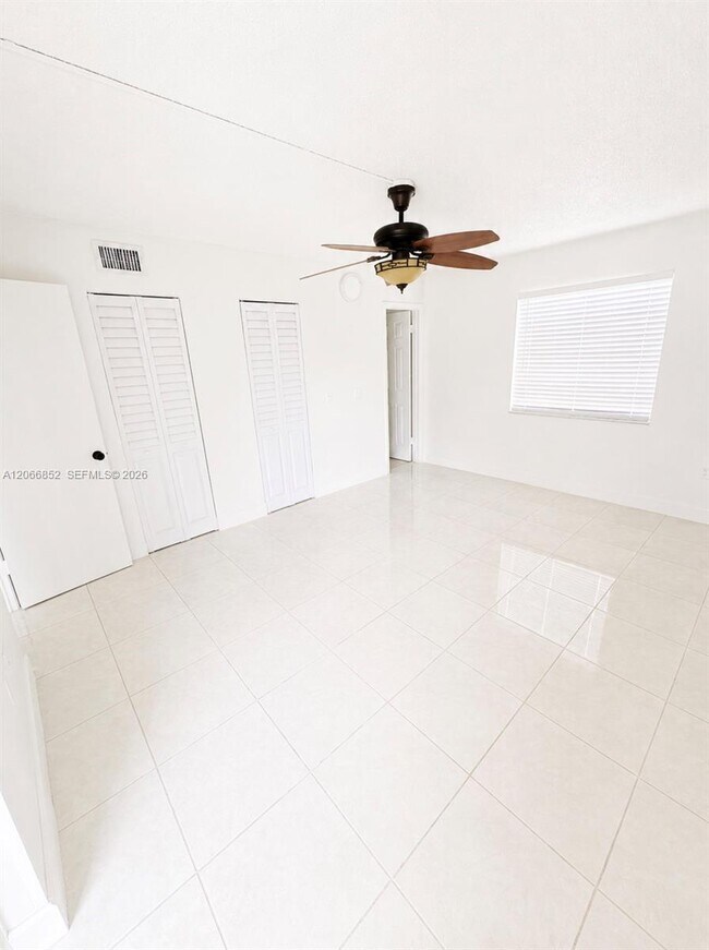 Building Photo - 8460 SW 154th Cir Ct