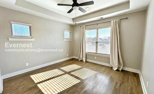 Building Photo - 208 Thompson Park Dr