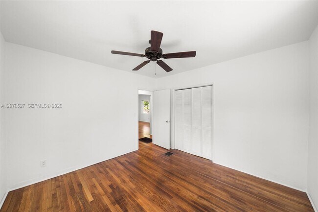 Building Photo - 5730 SW 42nd Terrace