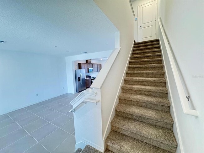 Building Photo - 4561 ORCHARD VIEW Aly