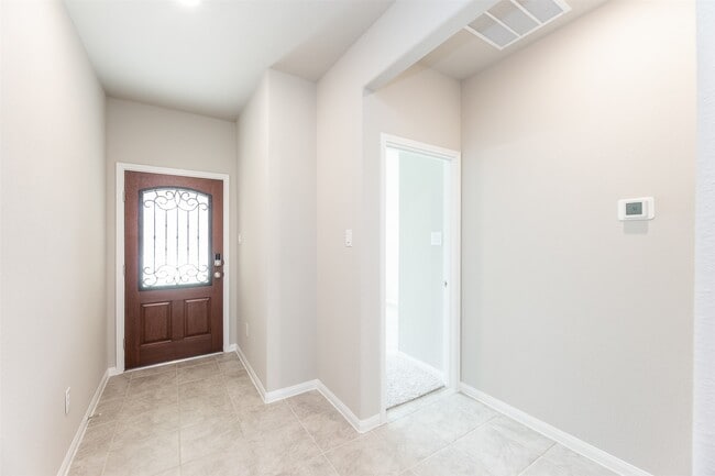 Building Photo - 2031 Stella Pne Dr
