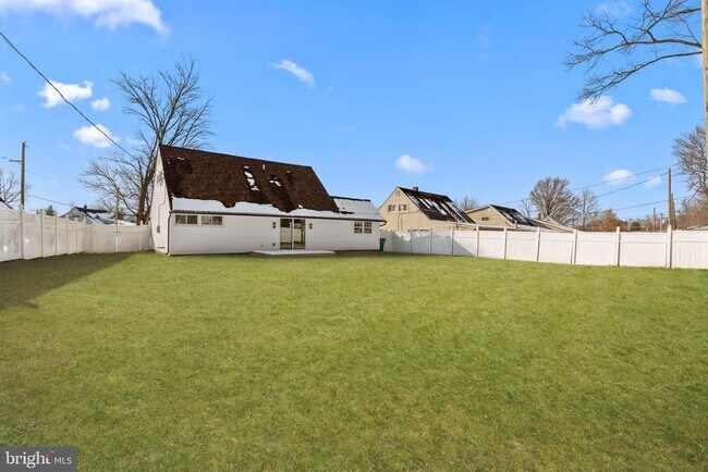 Building Photo - 139 Ivy Hill Rd