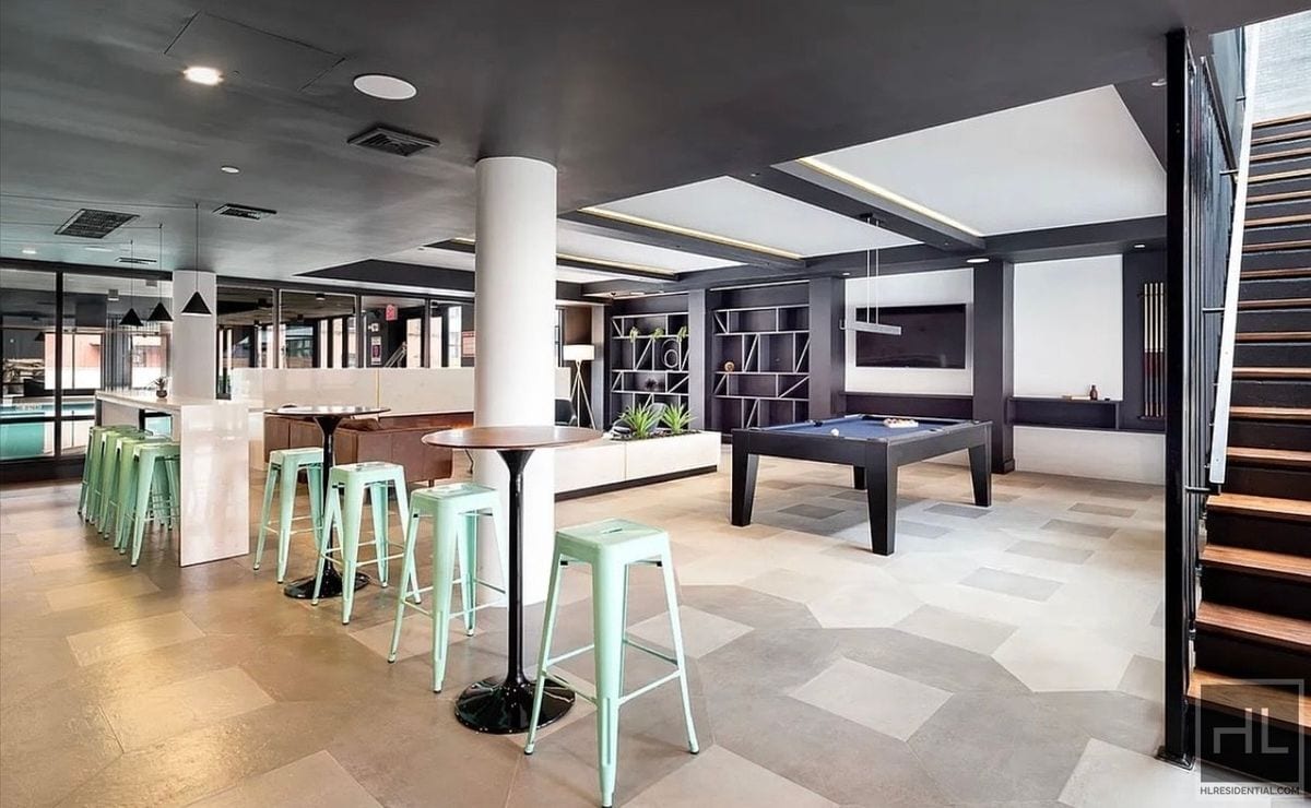 Building Photo - Bruckner Boulevard