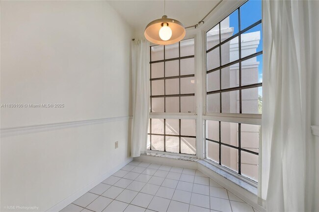 Building Photo - 1280 S Alhambra Cir