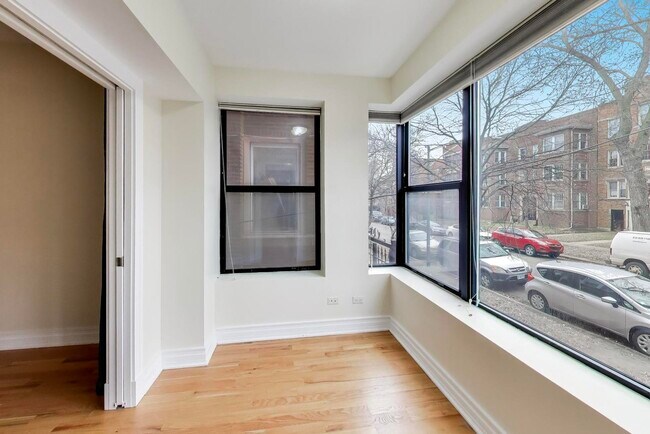 Building Photo - 1640 W Fargo Ave