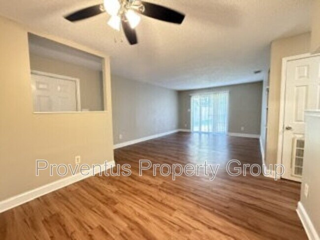 Building Photo - 500 N Crow Rd