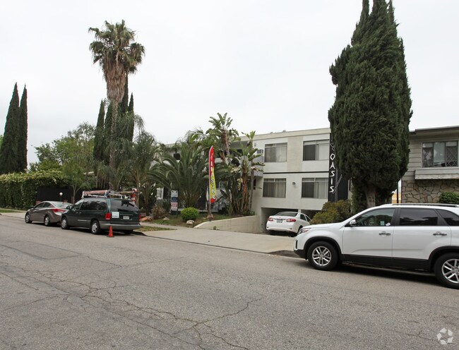 Building Photo - Oasis Apartments