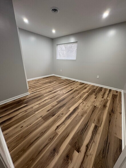 Building Photo - 1282 Lawndale Rd