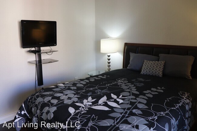 Building Photo - 2 br, 2 bath House - 270 E. Flamingo Rd. 232