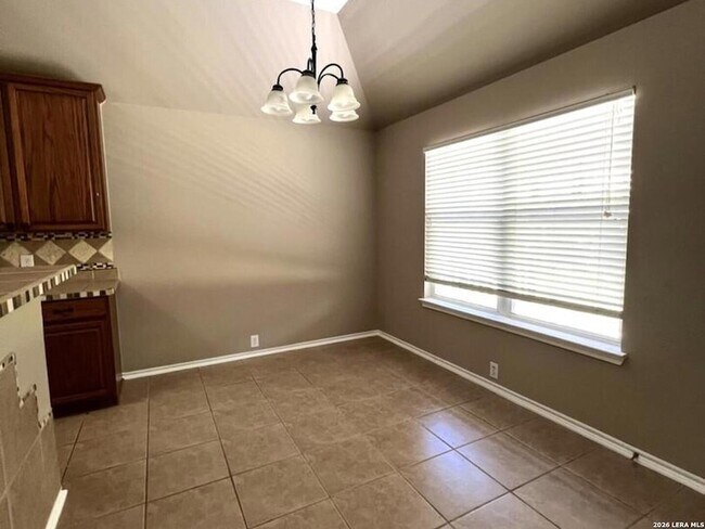 Building Photo - 4724 Green Bluff Dr