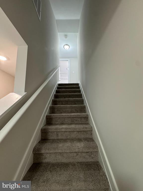 Building Photo - 9135 CUCKOLD Rd