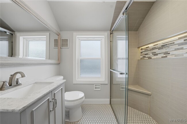 Building Photo - 151 Conant Dr