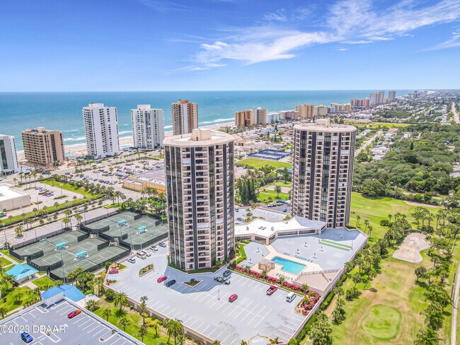 Building Photo - 1 Oceans W Blvd