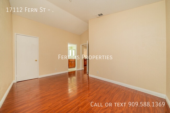 Building Photo - 17112 Fern St
