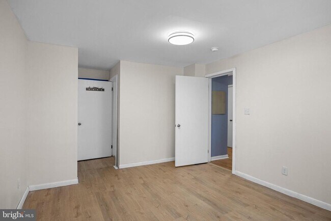 Building Photo - 703 Quail Rd