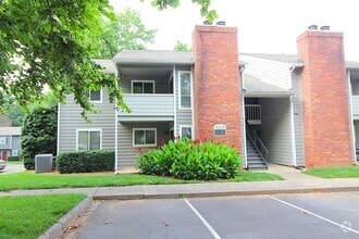 Building Photo - 2 Bedroom Condo In South Park!