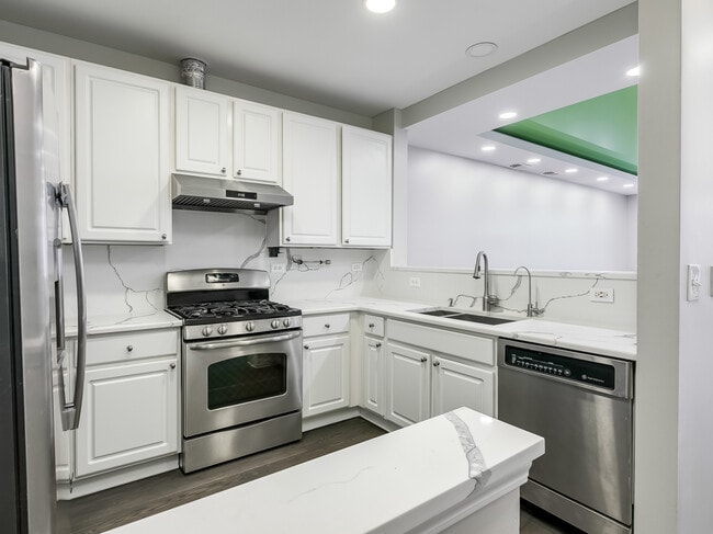 Building Photo - 2331 Overlook Ct