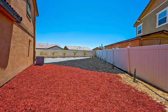 Building Photo - 36712 Summer Dain Ln