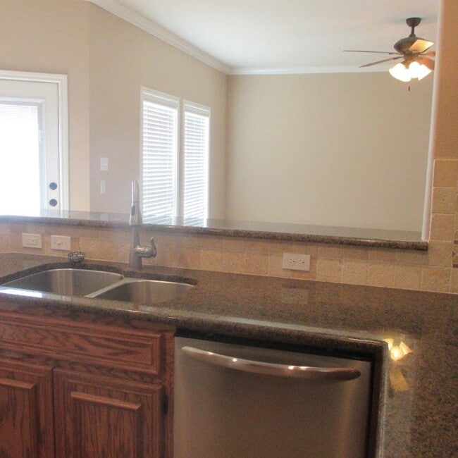 Building Photo - 14234 Bay Bean Dr