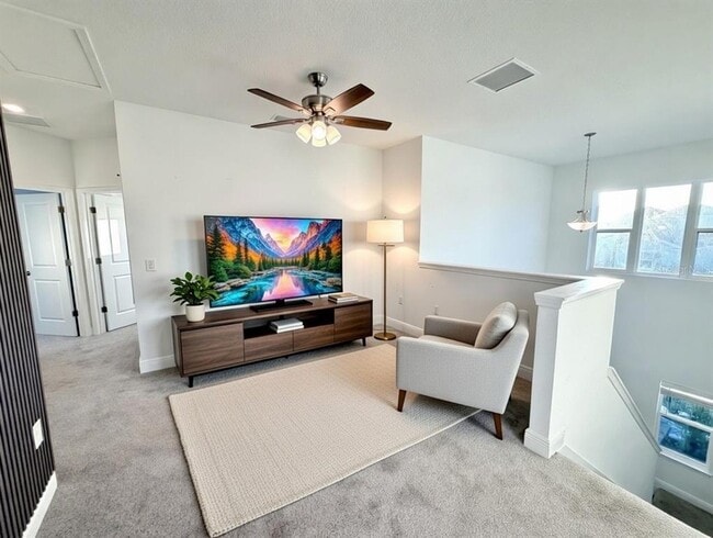 Building Photo - 2104 Axel St