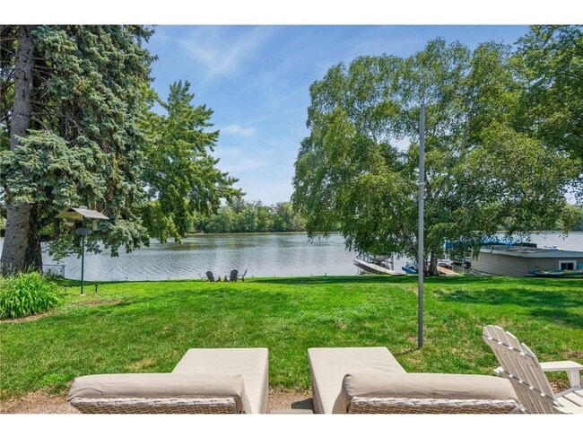 Building Photo - 5636 Twin Lake Terrace N