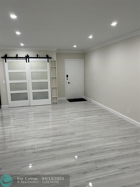 Building Photo - 2210 NE 56th Pl