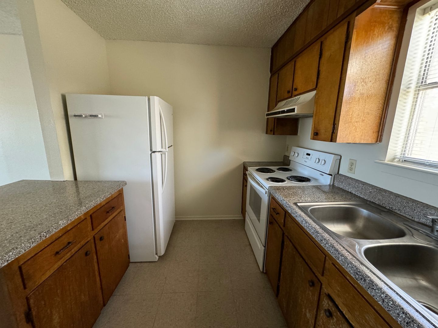 Building Photo - 907 N 7th St