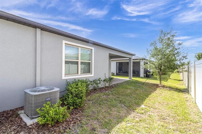 Building Photo - 9967 Red Bay Lp