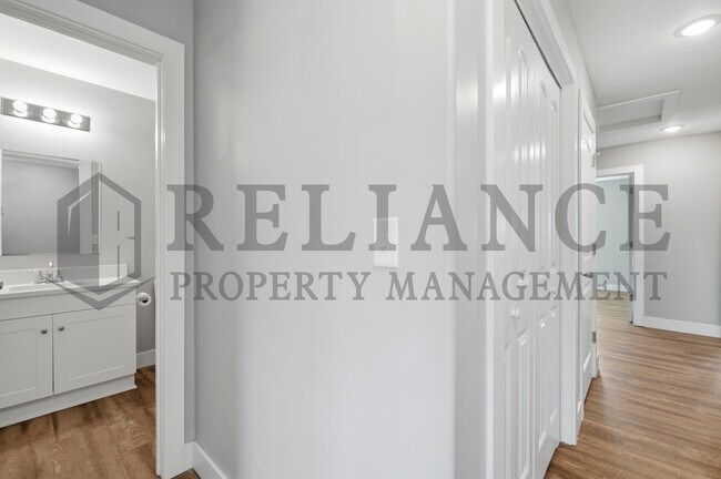 Building Photo - 4515 E 45th St N