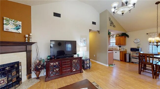 Building Photo - 2516 Pelican St