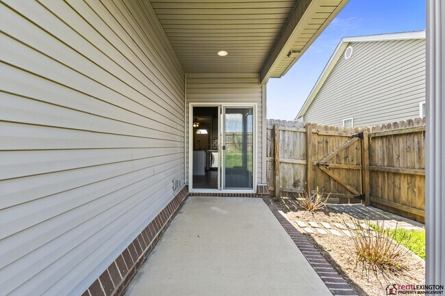 Building Photo - 111 High Hope Ln