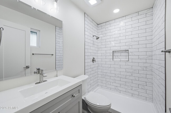 Building Photo - 4139 N 27th St