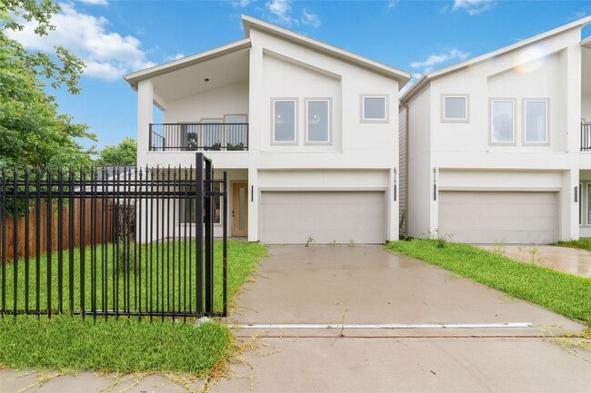 Primary Photo - 6715 England St