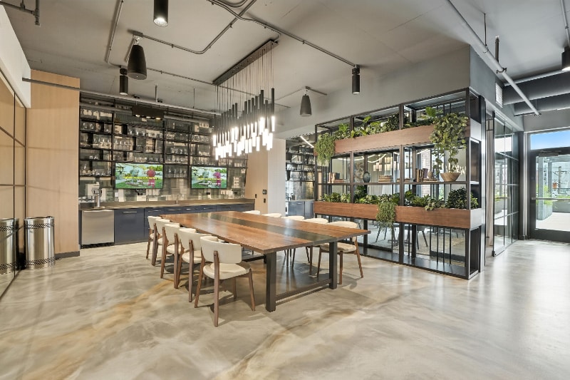 Building Photo - 751 N Aberdeen St