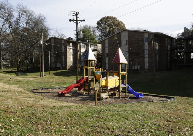 Building Photo - Green Hills Apartments