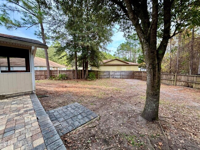 Building Photo - 9612 Clinton Corners Dr